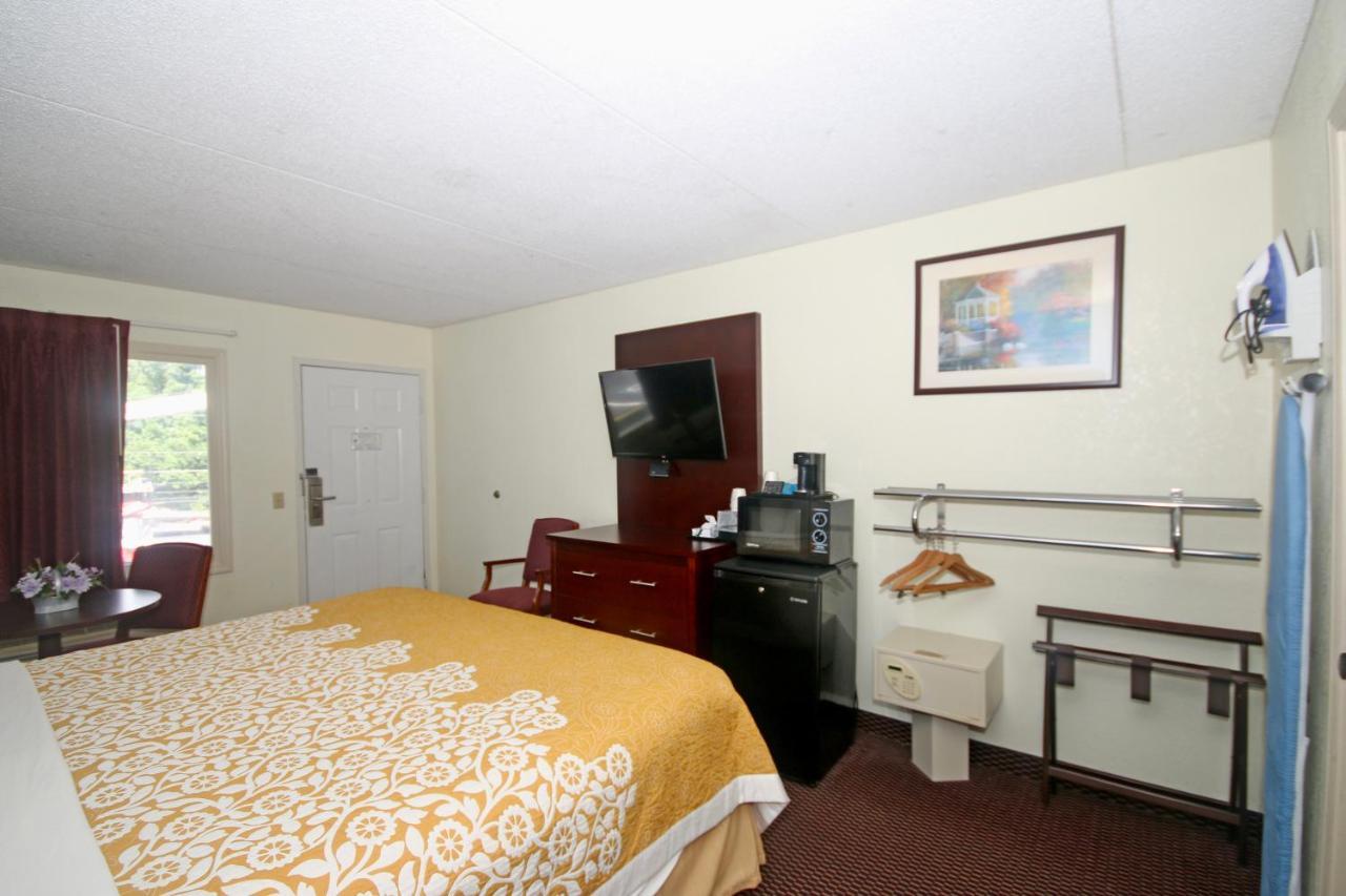 Hamilton Inn Jonesville I-77 외부 사진