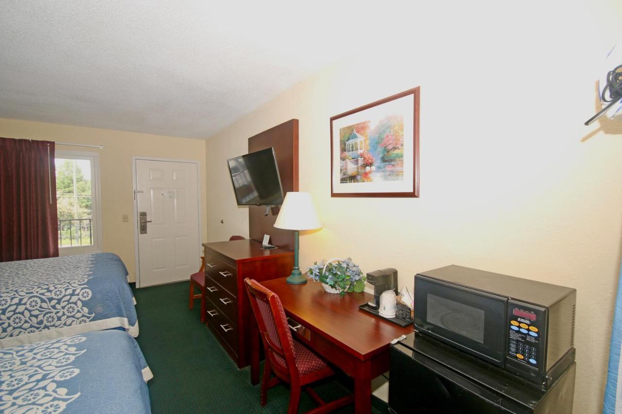 Hamilton Inn Jonesville I-77 외부 사진