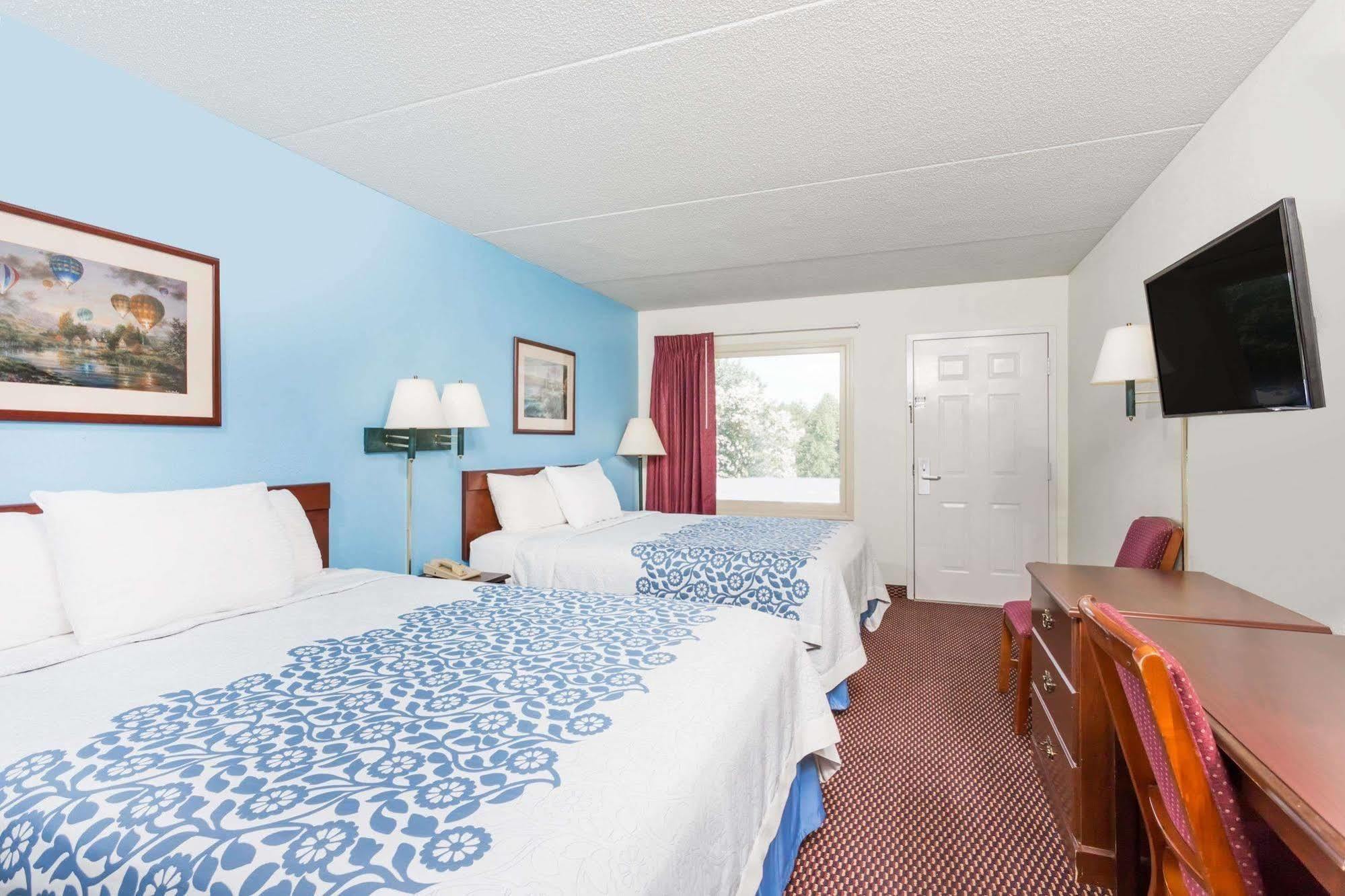 Hamilton Inn Jonesville I-77 외부 사진